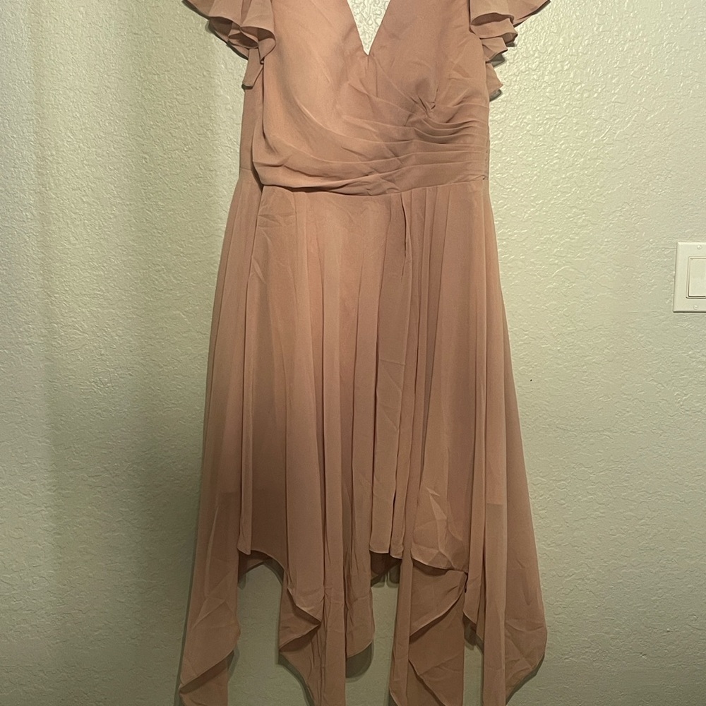 Elegant Women's Dress in Blush Pink